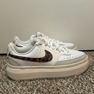 Nike Court Vision Alta